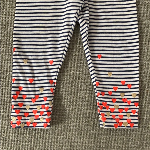 Carter's two piece hoodie and matching pants - Picture 7 of 8